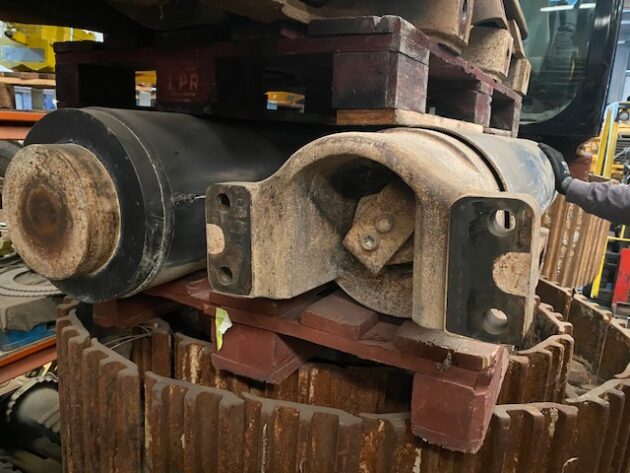 CATERPILLAR  374D  297-9176 - MUELLE TENSOR - Imagen 3