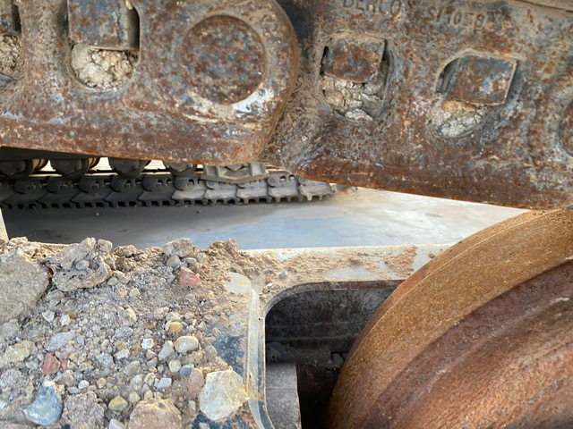 NEW HOLLAND E485 - - GUIDE WHEEL - Image 2