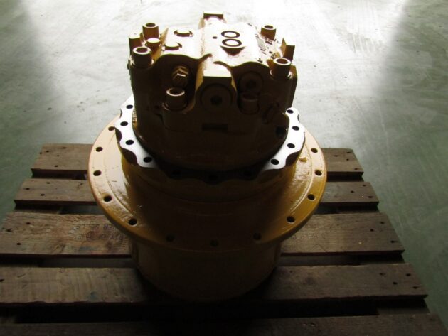 KOMATSU  PC210LC-5K  20Y-27-00014 - MANDO FINAL CON MOTOR DE TRANSLACIÓN - Imagen 4