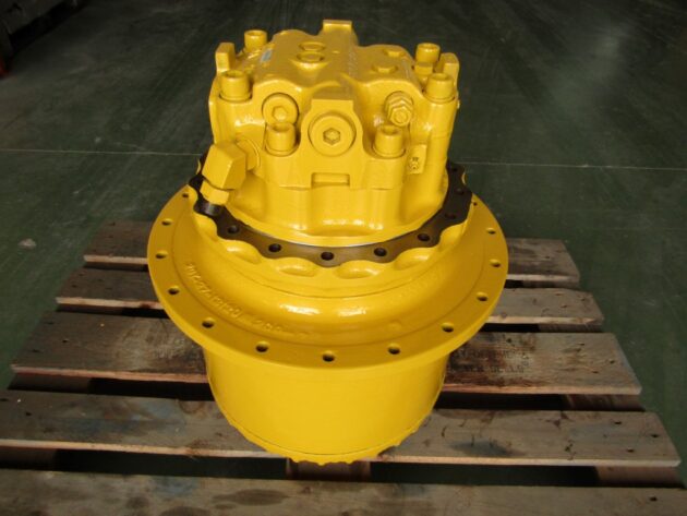 KOMATSU  PC210LC-5K  20Y-27-00014 - MANDO FINAL CON MOTOR DE TRANSLACIÓN