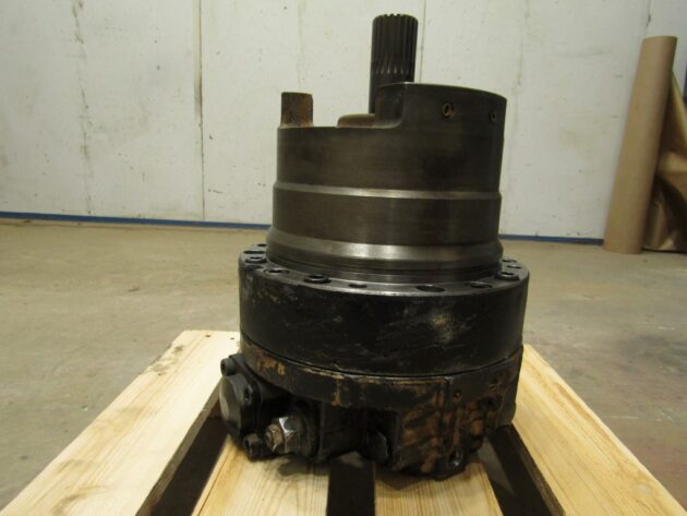 JCB JS330 - 05/903857 - TRAVEL MOTOR - Image 2