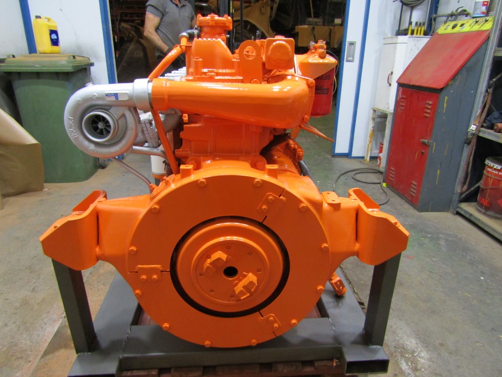 FIAT HITACHI FR220-2 - - ENGINE IVECO 8465 - Image 3