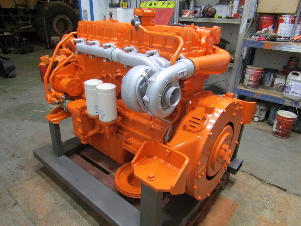 FIAT HITACHI FR220-2 - - ENGINE IVECO 8465 - Image 4