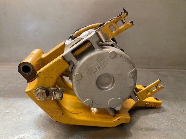 CATERPILLAR  330CL  305-0324 - COMPRESOR DE AIRE ACONDICIONADO - Imagen 4