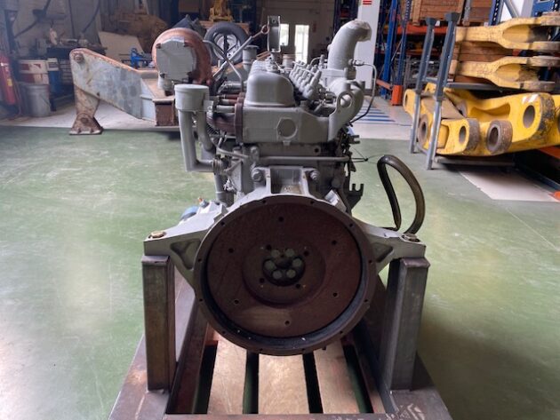 FIAT-HITACHI  EX200-5   - MOTOR TÉRMICO ISUZU CC-6BG1TRA-02 CON PARTE ELÉCTRICA - Imagen 2