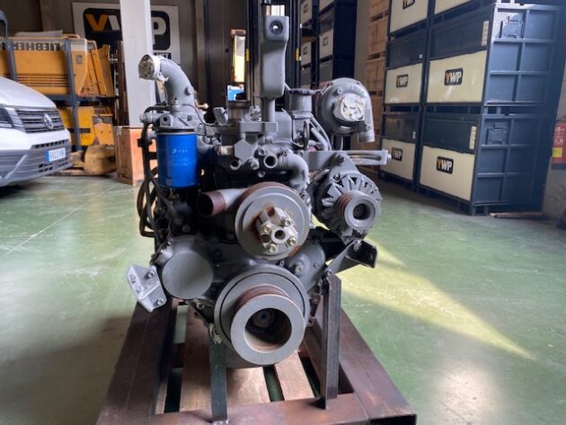 FIAT-HITACHI  EX200-5   - MOTOR TÉRMICO ISUZU CC-6BG1TRA-02 CON PARTE ELÉCTRICA - Imagen 4