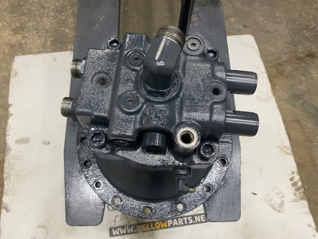 NEW HOLLAND  E485   - MOTOR DE GIRO - Imagen 4
