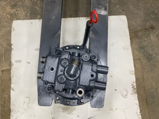 NEW HOLLAND  E485   - MOTOR DE GIRO - Imagen 5