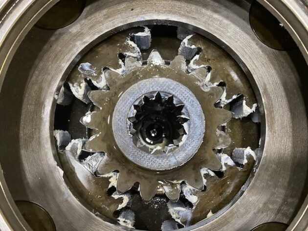 CATERPILLAR  385B  148-4598 / 148-4626 - REDUCTOR DE GIRO - Imagen 9