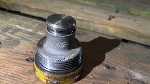 CATERPILLAR  375ME  118-6809 - DISTRIBUIDOR PRINCIPAL - Imagen 9