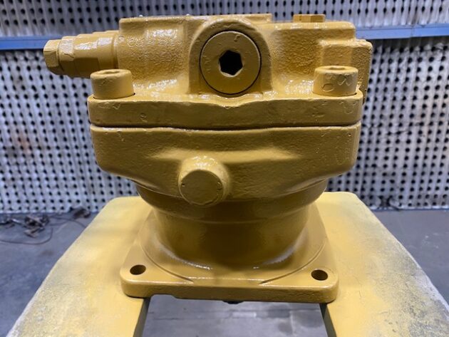 CATERPILLAR  385B  177-2548 - MOTOR DE GIRO M2X210CHB - Imagen 5