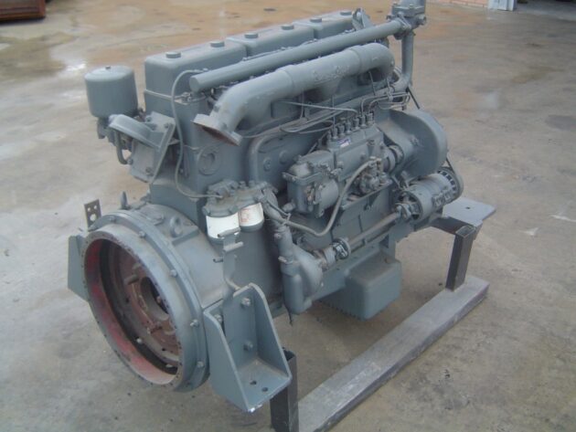 GURIA  527B   - MOTOR TÉRMICO BARREIROS B-26 CON PARTE ELÉCTRICA - Imagen 2