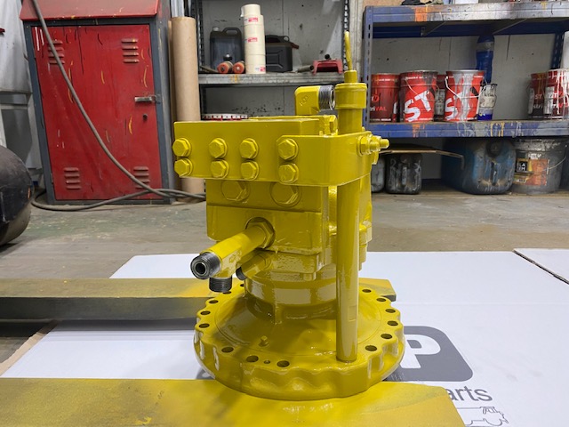 KOMATSU PC600-7 706-75-01251 - MOTOR DE GIRO - Imagen 4