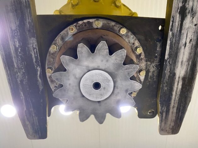 KOMATSU  PC300-5K  207-26-00100 - REDUCTOR DE GIRO - Imagen 7