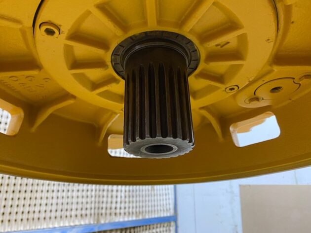 LIEBHERR  R974B LITRONIC  9279810 - CAJA DE ARRASTRE DE BOMBAS PVG450 - Imagen 7