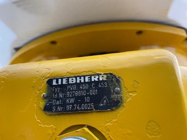 LIEBHERR  R974B LITRONIC  9279810 - CAJA DE ARRASTRE DE BOMBAS PVG450 - Imagen 8