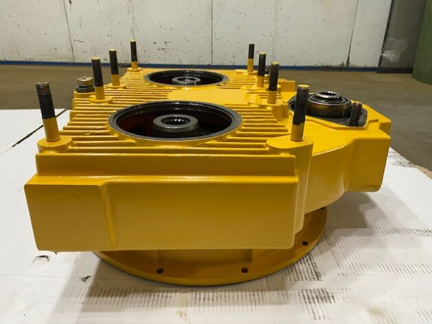 LIEBHERR  R964HD LITRONIC  9273131 - CAJA DE BOMBAS PVG350 / MKA350 - Imagen 3