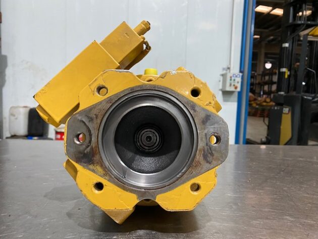 CATERPILLAR 365BLME-II - 147-5826 - PUMP GROUP - HYDRAULIC FAN A10V045ED4/31R - Image 4