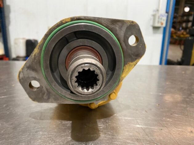 CATERPILLAR  365BLME-II  147-5825 / 150-5881 - BOMBA DE PILOTAJE - Imagen 2
