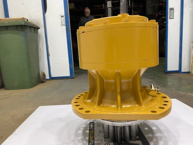 CATERPILLAR  365B-II  199-4589 / 199-4590 - REDUCTOR DE GIRO - Imagen 4