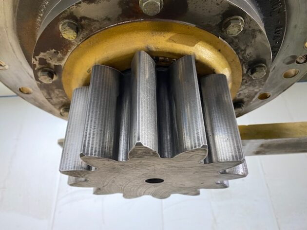 CATERPILLAR  330BL  114-1305 - REDUCTOR DE GIRO - Imagen 9