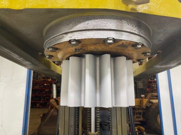 KOMATSU  PC450LC-6K  208-26-00170 - REDUCTOR DE GIRO - Imagen 8