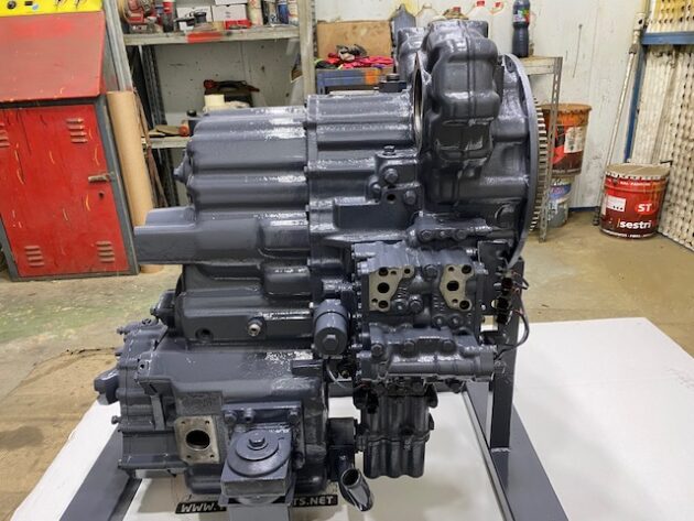 KOMATSU WA320-3 - 714-16-10111 - KTM4420 TRANSMISSION - Image 4