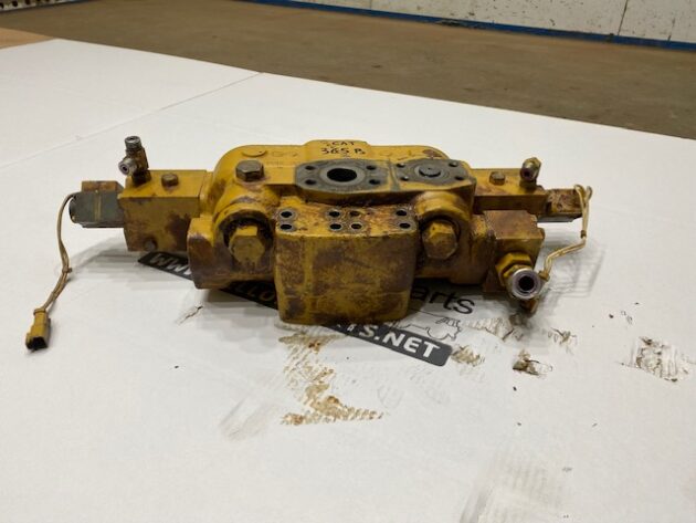 CATERPILLAR  365B-II  144-4479 - TACO DE VÁLVULAS DEL MOTOR DE GIRO - Imagen 2