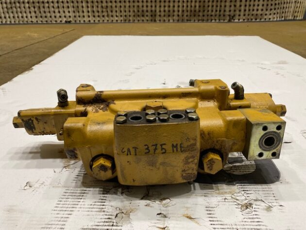 CATERPILLAR  375ME  111-0524 - TACO DE VÁLVULAS DEL MOTOR DE GIRO - Imagen 2