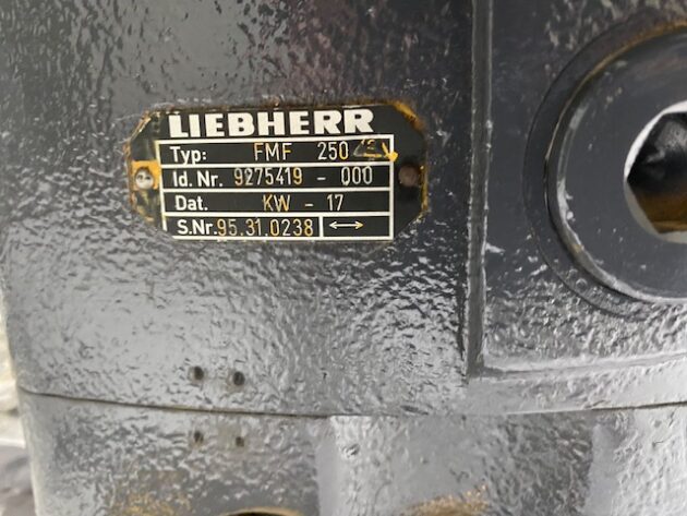 LIEBHERR  R974B LITRONIC  9275419 - MOTOR DE TRANSLACIÓN FMF250 - Imagen 8