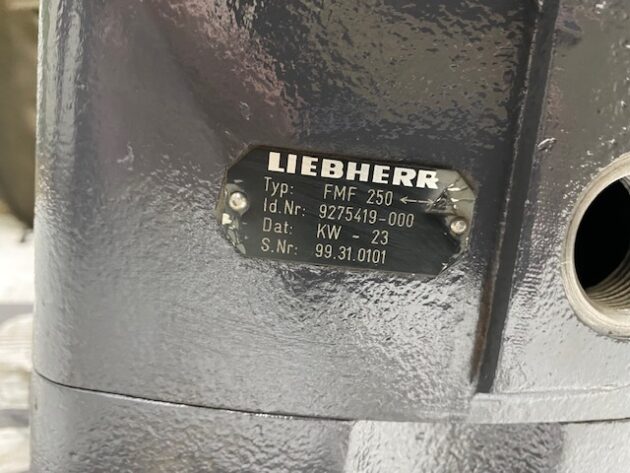 LIEBHERR  R974B LITRONIC  9275419 - MOTOR DE TRANSLACIÓN FMF250 - Imagen 8