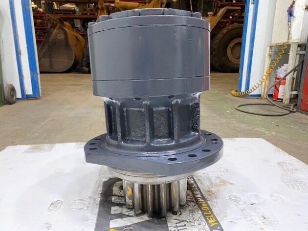 VOLVO  EC460BLC  7118-30140 - REDUCTOR DE GIRO - Imagen 4