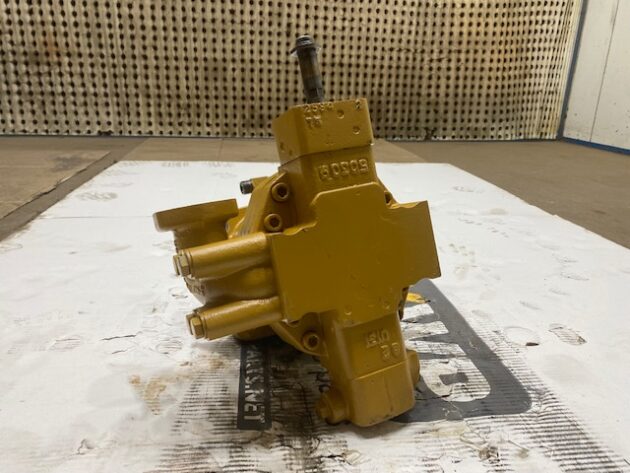 CATERPILLAR D4G - 257-9785 - TRAVEL MOTOR - Image 5