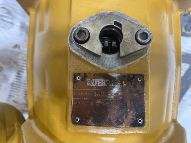 CATERPILLAR D4G - 257-9785 - TRAVEL MOTOR - Image 8