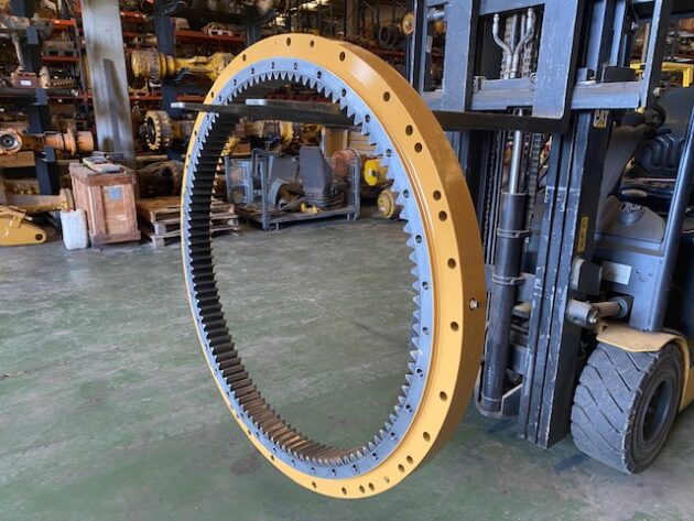 CATERPILLAR  M320  132-6543 - CORONA DE GIRO - Imagen 2