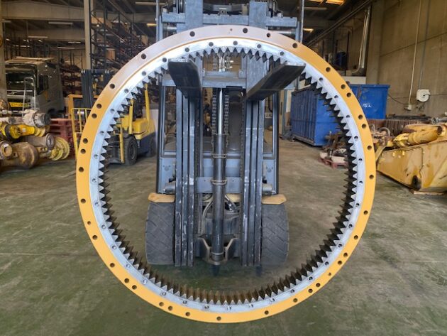 CATERPILLAR  M320  132-6543 - CORONA DE GIRO