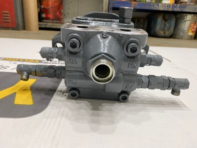 LIEBHERR  A904 LITRONIC  9887620 - MOTOR DE GIRO FMF045 - Imagen 4