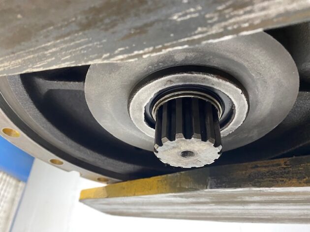 HYUNDAI  ROBEX 450LC-7   - MOTOR DE GIRO - Imagen 8