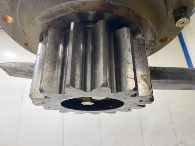 HYUNDAI  ROBEX 450LC-7   - REDUCTOR DE GIRO - Imagen 8