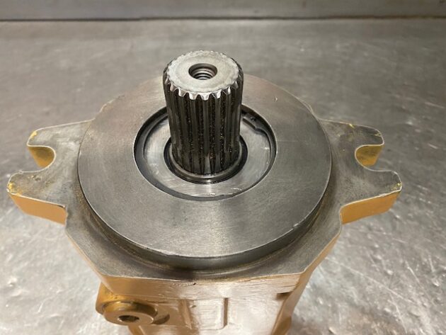 CATERPILLAR  M318  111-1868 - MOTOR DE GIRO HMF50-02 - Imagen 7