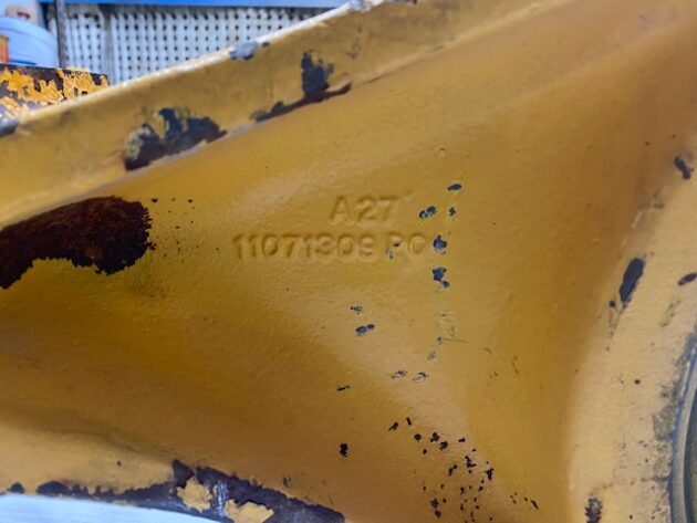 VOLVO L150E - 11075563 - FRONT TRUNNION SUPPORT REAR AXLE - Image 8