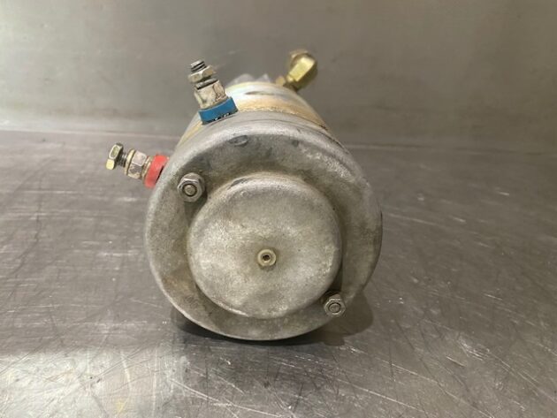 VOLVO L180E - 11709637 / 11706173 - MOTOR AND STEERING EMERGENCY PUMP - Image 3