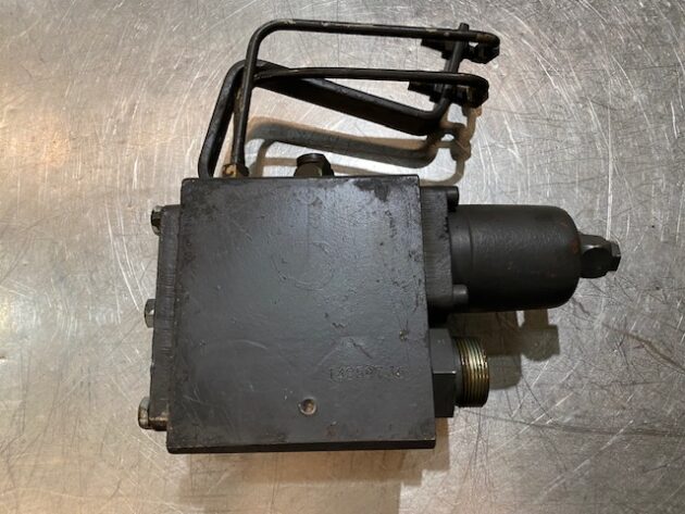 AKERMAN  EC230B  14259736 - VÁLVULA DE SOSTENIMIENTO DE BOTELLA DE ELEVACIÓN PLUMA - Imagen 6