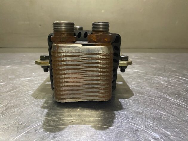 VOLVO  L180E  11110903 - RADIADOR DE ACEITE DE FRENOS - Imagen 3