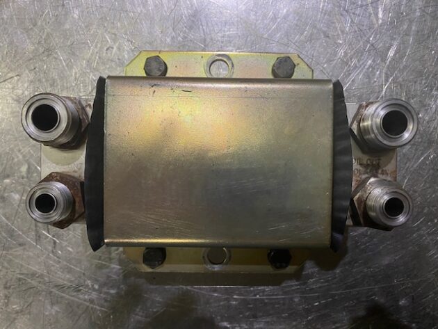 VOLVO  L180E  11110903 - RADIADOR DE ACEITE DE FRENOS - Imagen 6