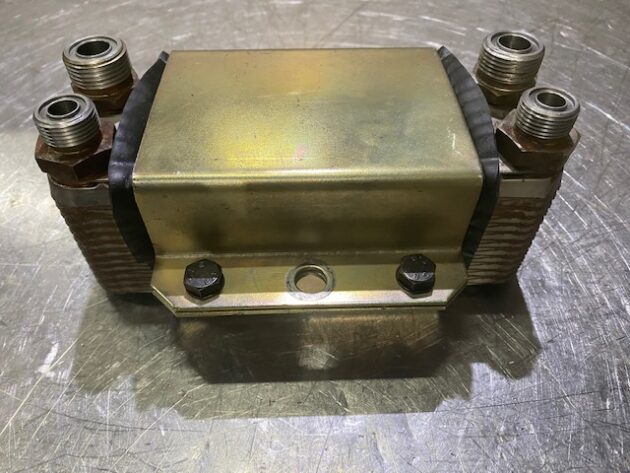 VOLVO  L180E  11110903 - RADIADOR DE ACEITE DE FRENOS