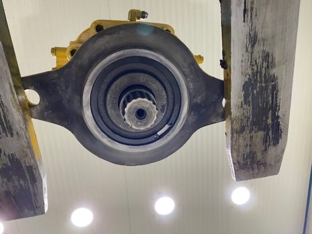 KOMATSU PC750SE-6K - 706-77-01250 - SWING MOTOR - Image 7