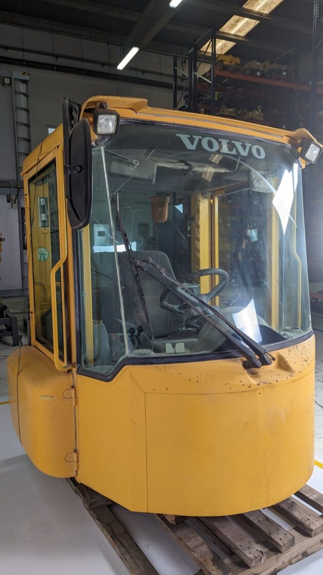 VOLVO  L180E  VOE33517 - CABINA - Imagen 4