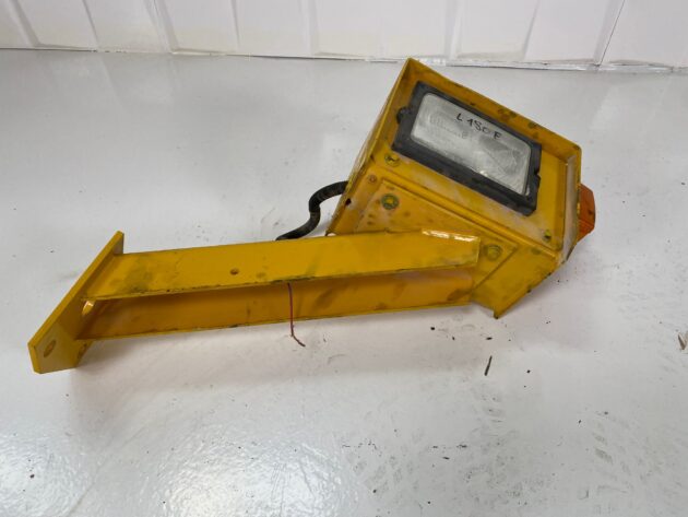 VOLVO  L180E   - FARO DELANTERO IZQUIERDO CON SOPORTE - Imagen 2