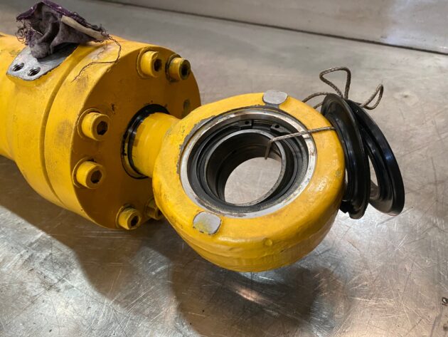 VOLVO  L180E  11107334 - BOTELLA DE DIRECCIÓN - Imagen 5